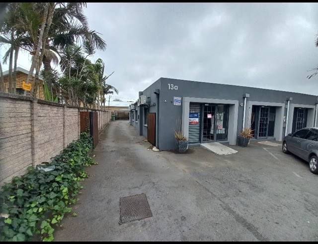 136M² BUSINESS TO LET IN VINCENT